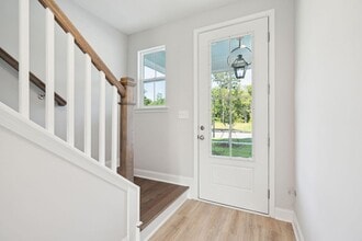102 Hawthorne Landing Dr in Goose Creek, SC - Building Photo - Building Photo