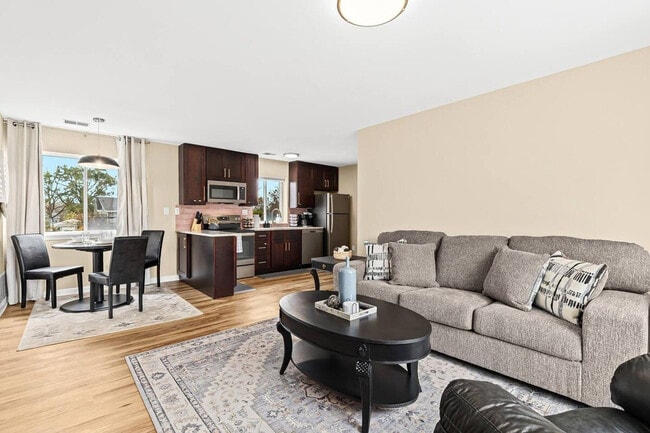 18340 Mesle St, Unit SI ID1032351P in Roseville, MI - Building Photo - Building Photo