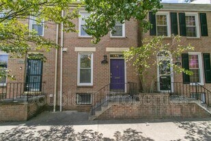 922 South Paca St in Baltimore, MD - Building Photo