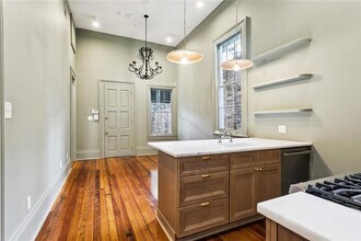 632 Esplanade Ave in New Orleans, LA - Building Photo - Building Photo