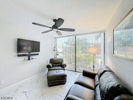 16679 Forest Blvd in Ft. Myers, FL - Building Photo