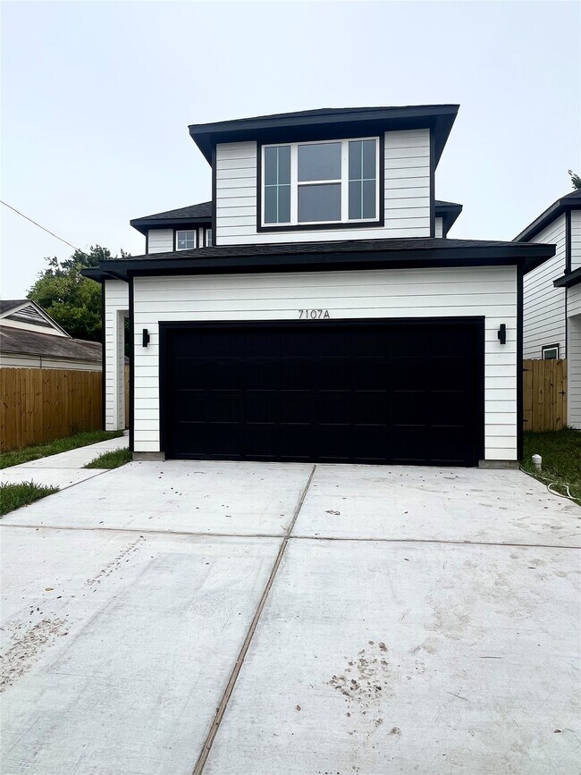 7107 Foster St in Houston, TX - Building Photo - Building Photo