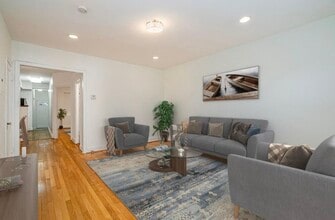 209 19th St NE, Unit 4 in Washington, DC - Building Photo - Building Photo