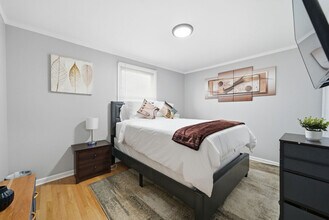 12800 Terrace Ln in Crestwood, IL - Building Photo - Building Photo