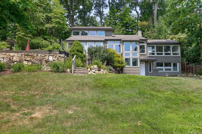 34 Dock Rd