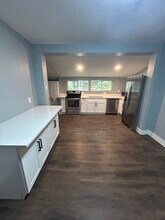 413 E Kentucky Ave in DeLand, FL - Building Photo - Building Photo