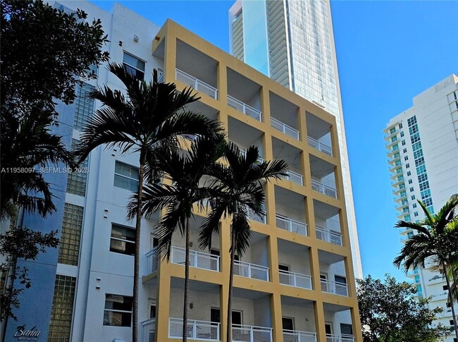 property at 471 NE 25th St