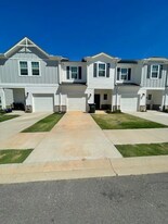 811-822 Thread Wy in Greer, SC - Building Photo