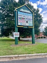 5534 Albemarle Rd in Charlotte, NC - Building Photo - Building Photo