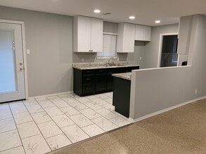 120 Oak Hill Dr in Joshua, TX - Building Photo - Building Photo