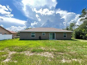 2427 SW 168th Loop in Ocala, FL - Foto de edificio - Building Photo