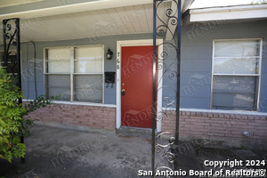 768 Edgebrook Ln in San Antonio, TX - Foto de edificio