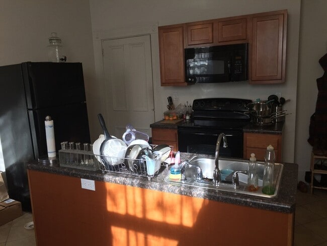 1608 Lowrie St in Pittsburgh, PA - Building Photo - Building Photo
