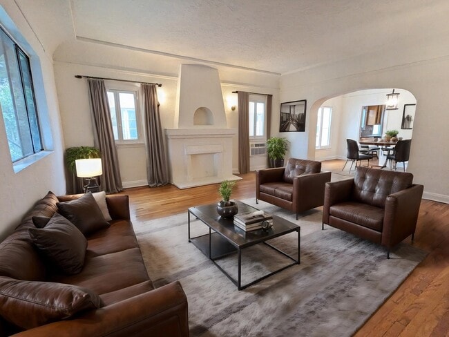 335 N Orange Grove Ave