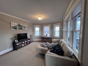7 Roberts Rd, Unit 2 in Cambridge, MA - Building Photo - Building Photo