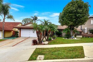 302 Briar Creek Rd, Unit 05-207 in Diamond Bar, CA - Building Photo