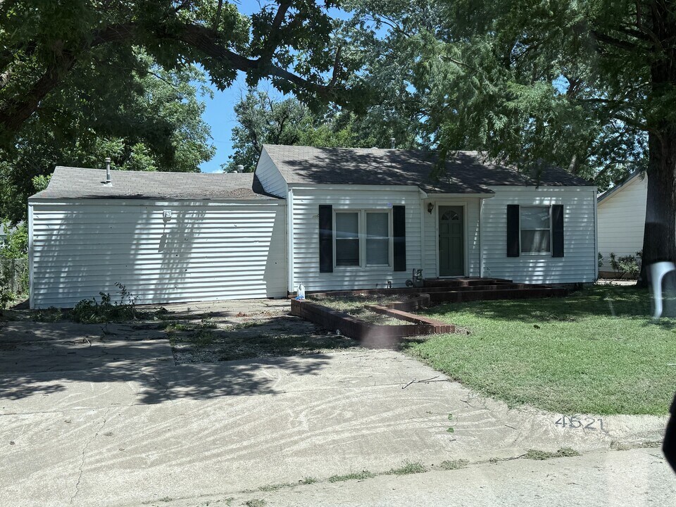 4521 E 5th St in Tulsa, OK - Building Photo