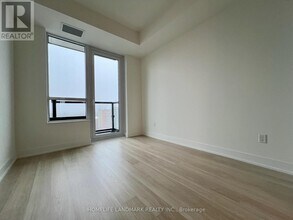 60 Central Park Roadway in Toronto, ON - Building Photo - Building Photo