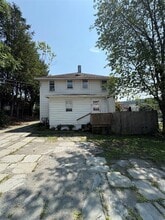 113 Clark St in Vestal, NY - Building Photo - Building Photo