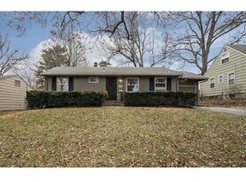 2711 W 71st Terrace in Prairie Village, KS - Building Photo