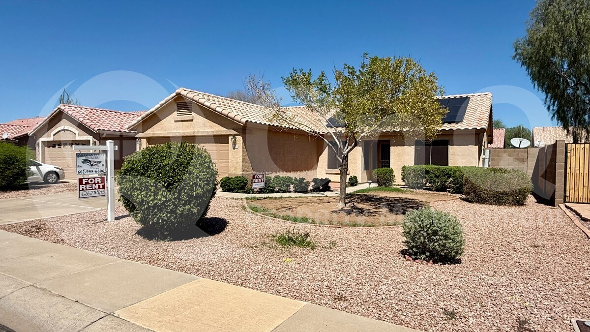 9256 W Purdue Ave in Peoria, AZ - Building Photo