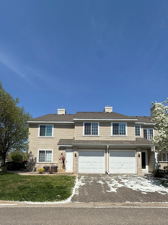 property at 2240 Ranchview Ln N