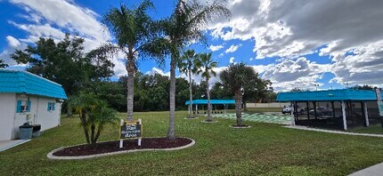 4225 San Rafael Ave in New Port Richey, FL - Foto de edificio - Building Photo