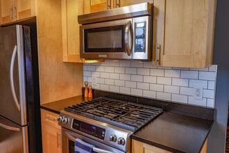 80 Webster Ave, Unit 2H in Somerville, MA - Building Photo - Building Photo