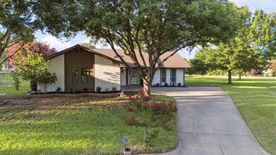 1308 Clubhouse Ct in Mansfield, TX - Building Photo - Building Photo