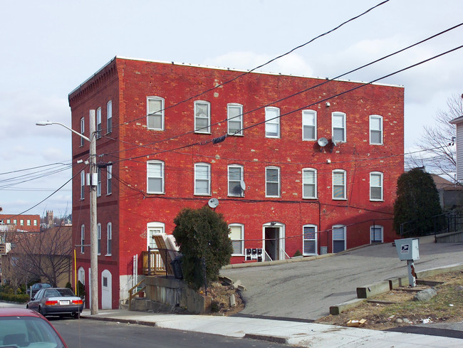 256 Union St in Fall River, MA - Building Photo - Building Photo