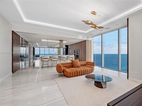 18501 Collins Ave, Unit 2704 in Sunny Isles Beach, FL - Building Photo - Building Photo