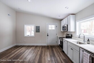 3004 W Church St in Pine Plains, NY - Building Photo - Building Photo