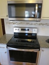 3 Holland St, Unit 3 in Somerville, MA - Building Photo - Building Photo