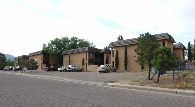 Hacienda Heights in Albuquerque, NM - Building Photo - Building Photo