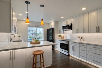 6210 5th Ave NW in Seattle, WA - Building Photo - Building Photo