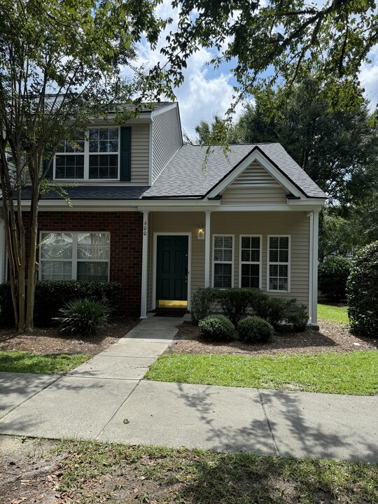 600 Pond Pine Trail in Summerville, SC - Building Photo