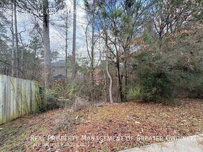795 Scenic Creek Dr SW in Lawrenceville, GA - Building Photo - Building Photo