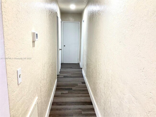 4201 NW 25th Ave-Unit -A in Miami, FL - Building Photo - Building Photo