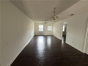 115 Winter Chase Ln in Brunswick, GA - Building Photo - Building Photo