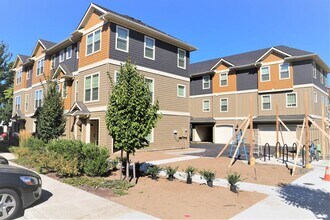 2131 NW Janssen St-Unit -106 in Corvallis, OR - Building Photo - Building Photo