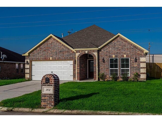 203 Seacrest Blvd in League City, TX - Building Photo - Building Photo