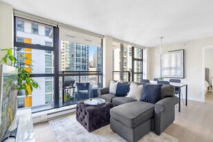 1295 Richards St in Vancouver, BC - Building Photo