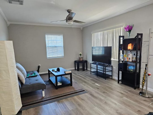 2117 Ivey Ln in Lakeland, FL - Building Photo - Building Photo