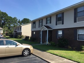 Croatan Forest Apartments in Havelock, NC - Building Photo - Building Photo