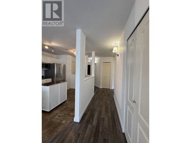 22230-22230 North Ave in Maple Ridge, BC - Building Photo - Building Photo