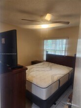 9490 W Heather Ln in Miramar, FL - Building Photo - Building Photo