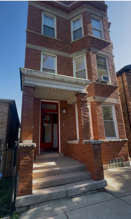 3121 S May St in Chicago, IL - Building Photo