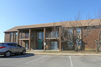 Normandy Arms in Evansville, IN - Foto de edificio - Building Photo