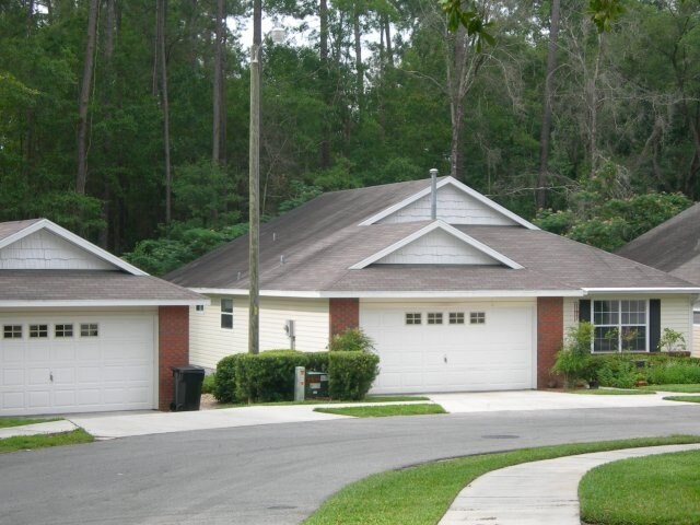 Eagle Point Villas in Gainesville, FL - Building Photo