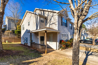 453 Rosewood Ln in Newnan, GA - Building Photo - Building Photo